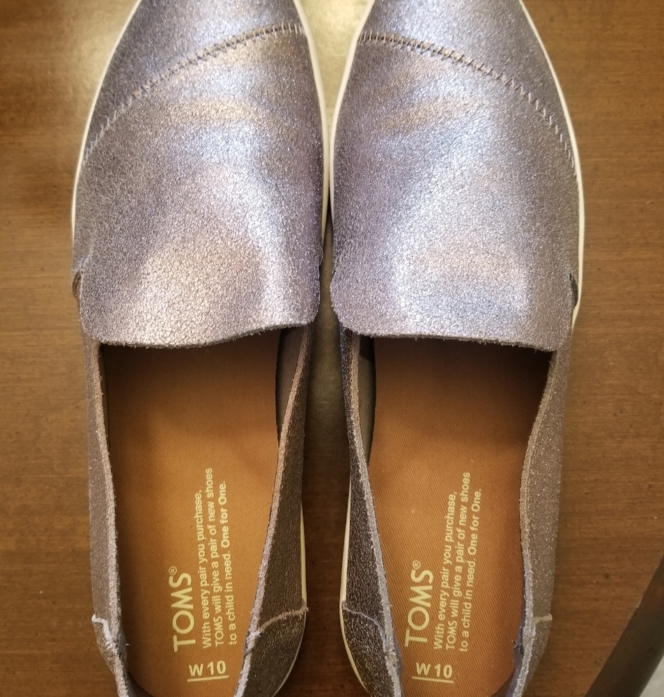 TOMS shoes